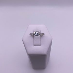 14k white gold aquamarine ring